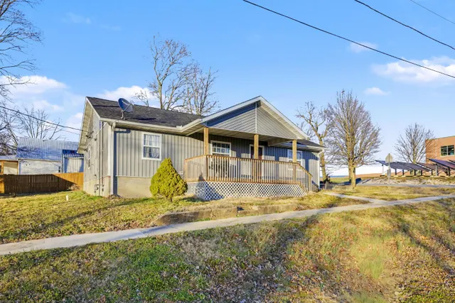 Popular Pierce City Real Estate