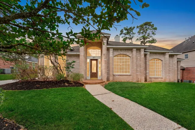 Cheap Kings Point Village Sec 08 Real Estate