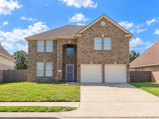Popular Pavilion Oaks Real Estate