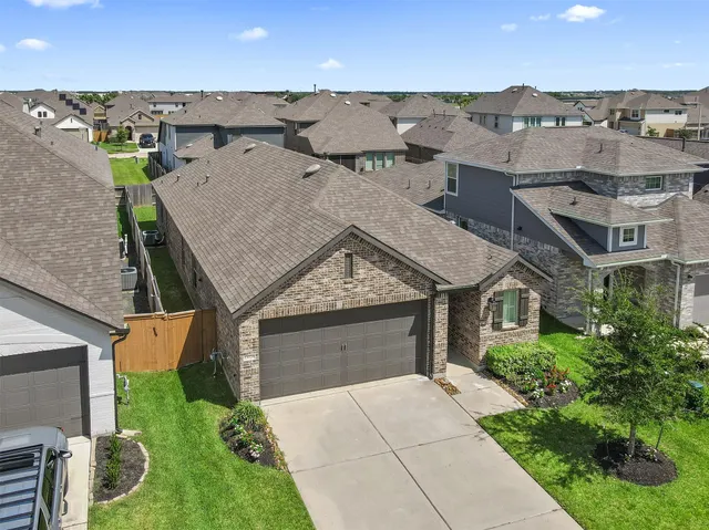 Popular Lago Mar Pod 5 Sec 3 Real Estate