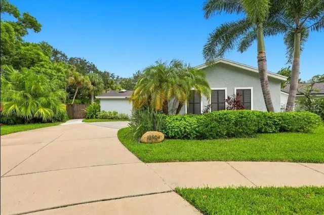 Popular STONELEIGH Real Estate