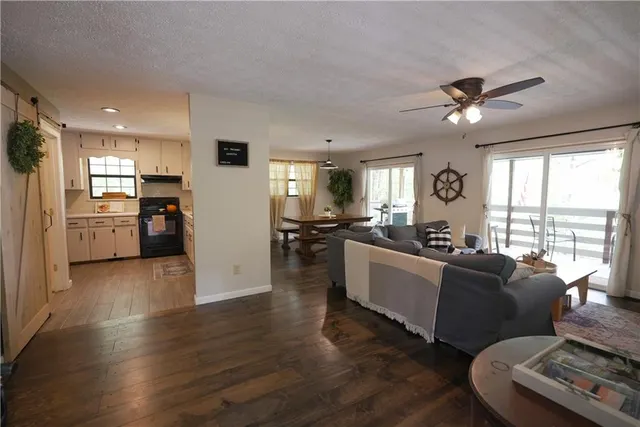Popular Holiday Shores Real Estate