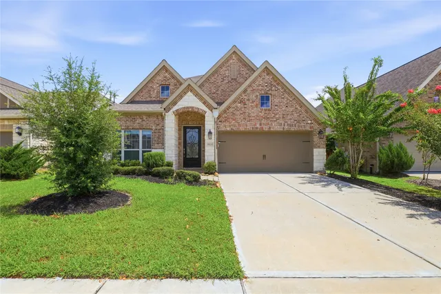 Popular Aliana Sec 71 Real Estate