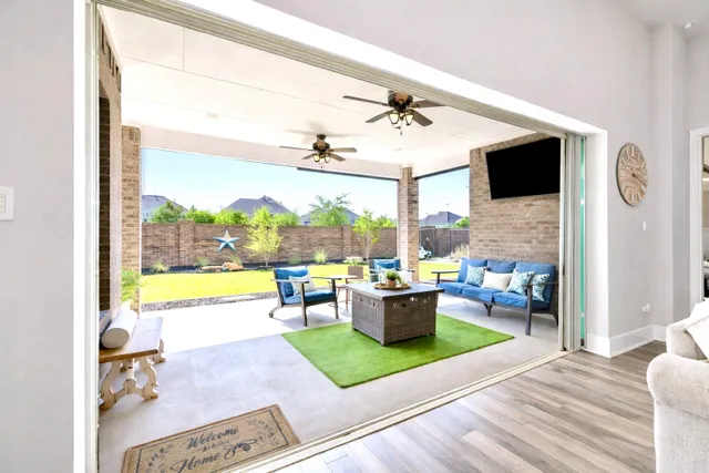 Popular Young Ranch Sec 10 Real Estate