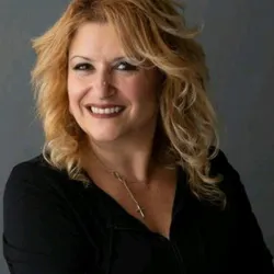Debra Baviello Photo
