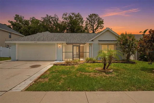 Popular KINGSWAY OAKS PH 1 Real Estate