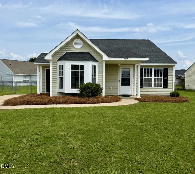 Cheap Flagmarsh Hills Real Estate