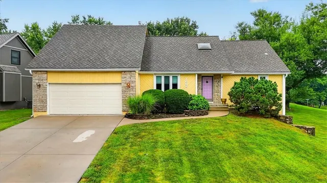 Popular Seven Hills Real Estate