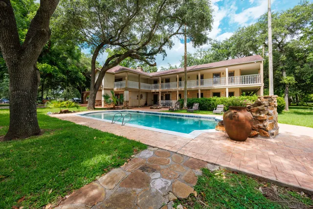 Popular William Cooper Abs Real Estate