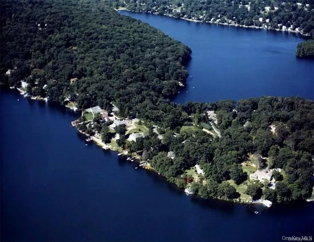 Popular KIRK LAKE Real Estate