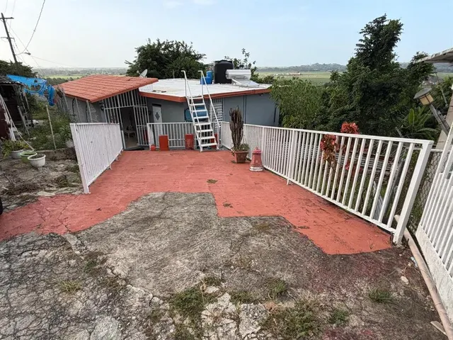 Cheap Arecibo Real Estate