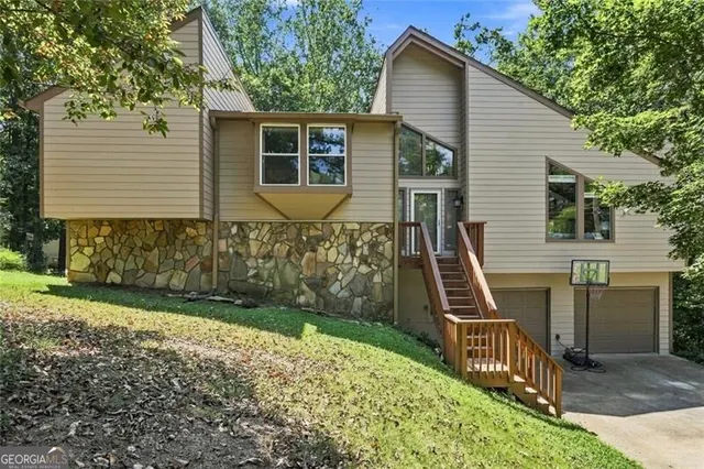 Expensive Country Crossing Real Estate