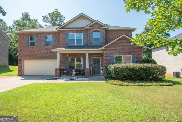 Popular Northpointe Villiage Real Estate