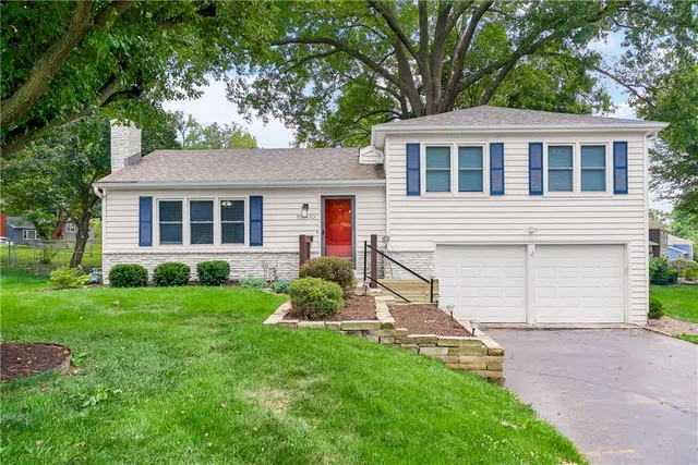 Popular Nall Hills Real Estate