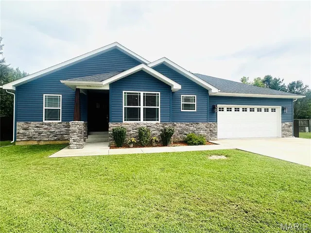 Popular Oak Knoll South Real Estate