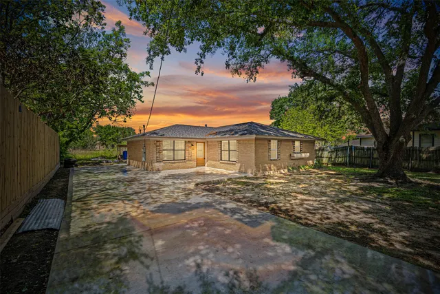 Popular Maxwell Heights Real Estate