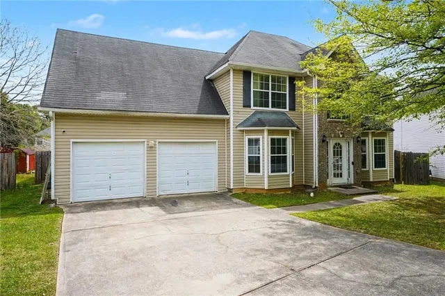 Popular Vintage Pointe Real Estate