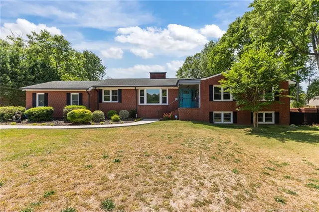 Expensive College Lakes Real Estate