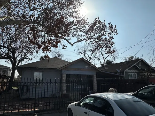 Popular Meadowlawn Real Estate