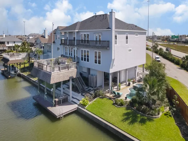 Expensive La Marque Real Estate