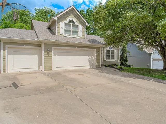 Popular Willow Park Real Estate