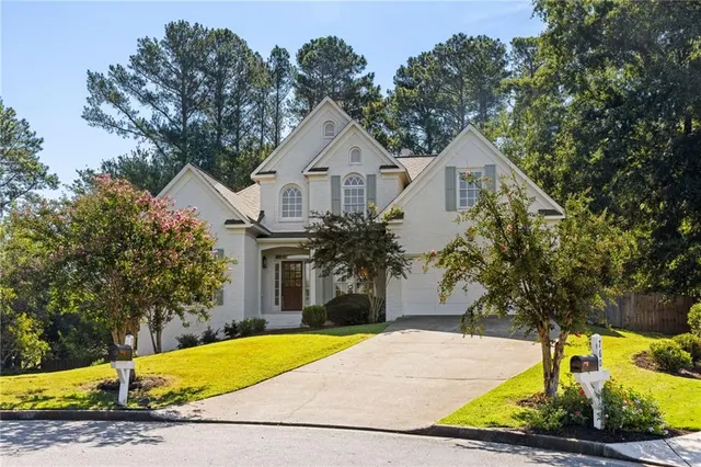 Popular Foxhall Real Estate
