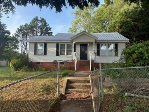 Popular Aragon Mills Real Estate