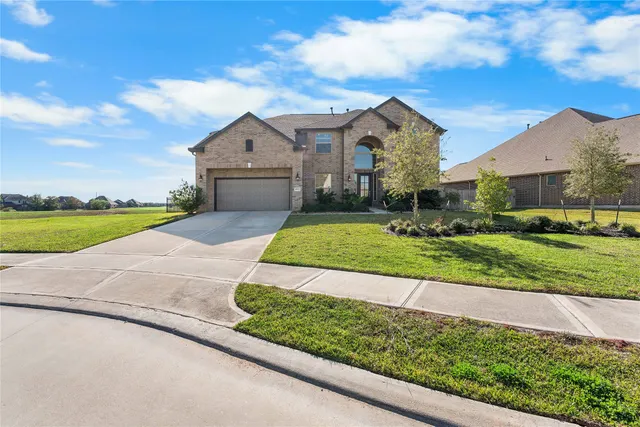 Expensive Falls at Green Meadows Real Estate