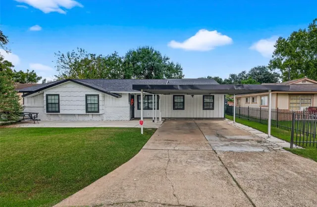 Popular Melrose Park Sec 2 Real Estate