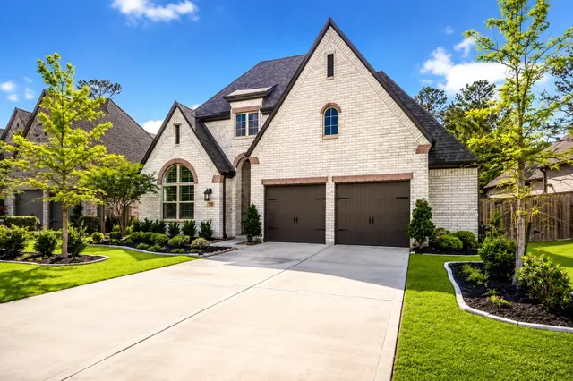 Popular Woodforest 90 Real Estate