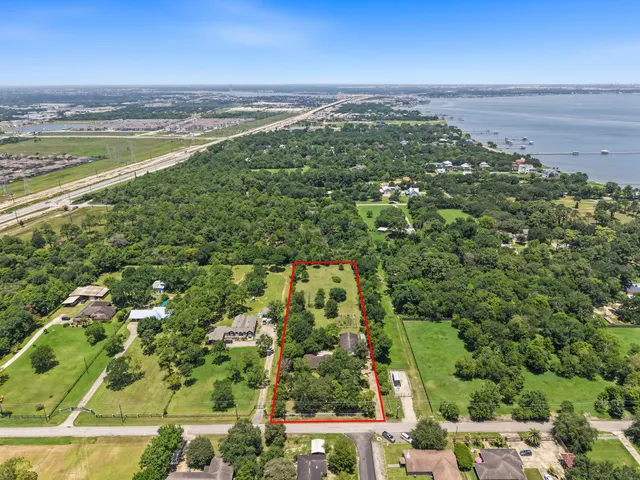 Popular Bayview Acres Real Estate