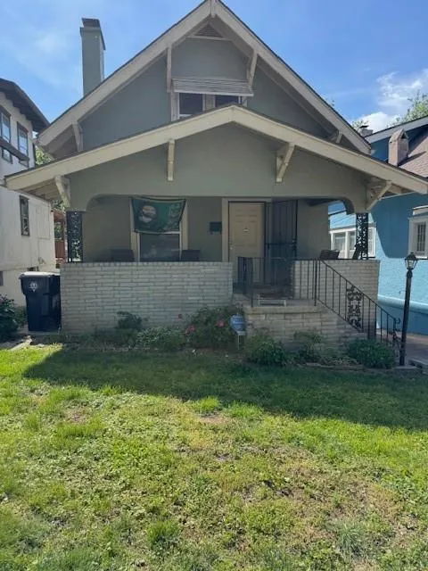 Popular Dofflemeyer Place Real Estate