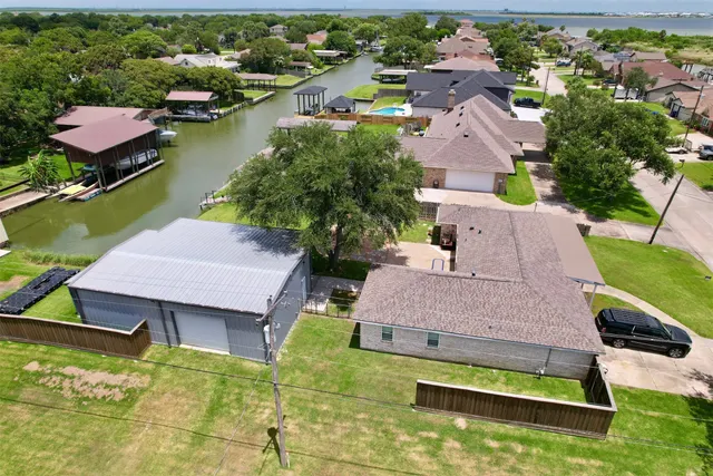 Popular Lakeshore 1 Real Estate