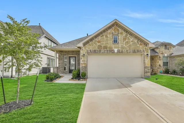 Popular Willowpoint Real Estate