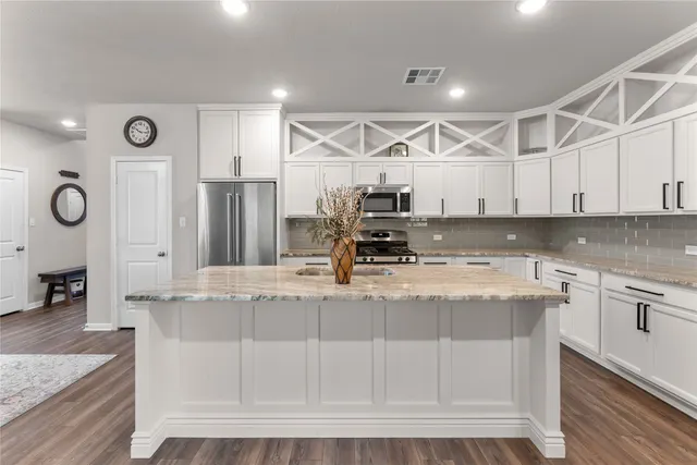 Popular Summerchase Real Estate