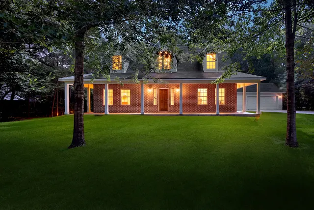 Cheap Carriage Hills 02 Real Estate
