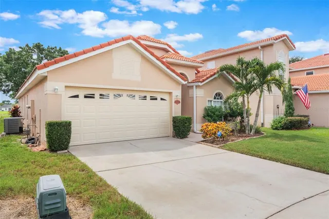 Cheap WATERVIEW TWNHMS SEC 03 Real Estate