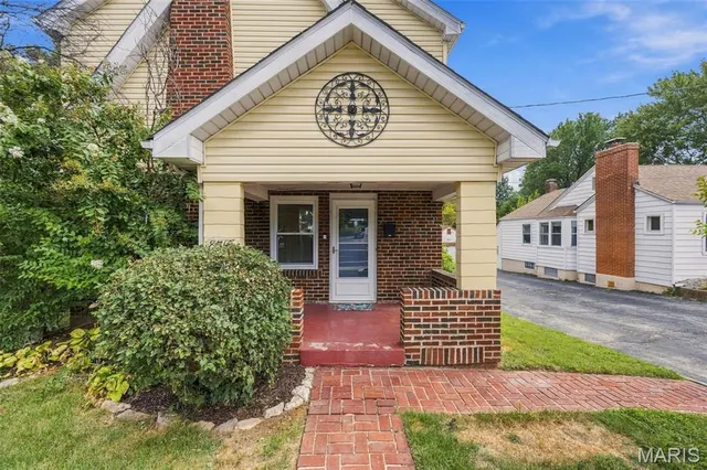 Popular Stafford Estate Real Estate