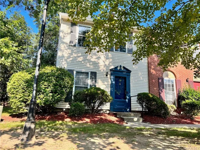 28 Moore Lane, Washingtonville NY 10992