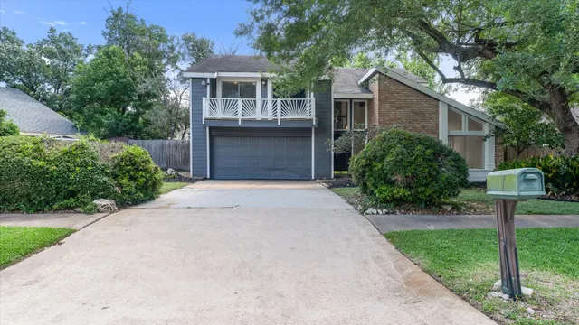 Expensive Huntington Village Sec 04 Real Estate