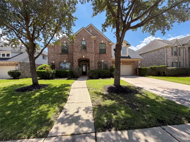 Popular Lakeshore Sec 01 Real Estate