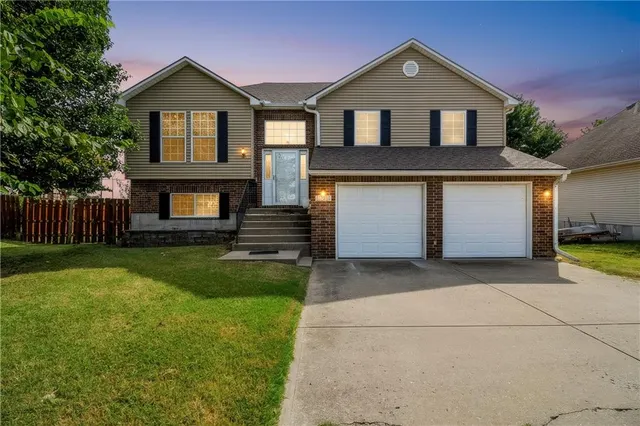 Popular Clover Creek Estates Real Estate