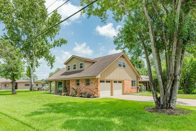 Popular Rolling Meadow Real Estate