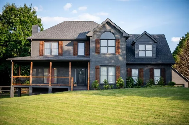 Popular FIELDS AT SHILOH Real Estate