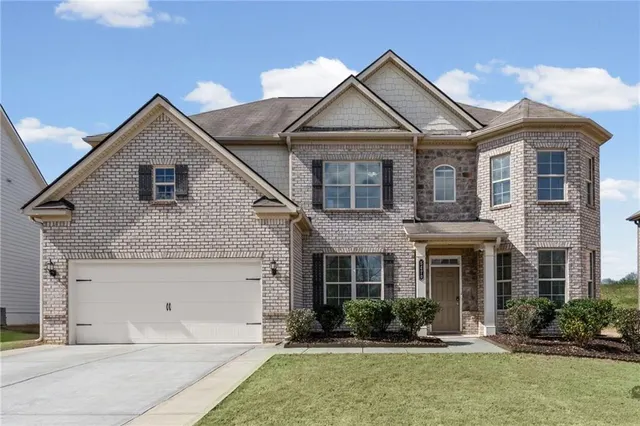 Popular Whisper Point Real Estate