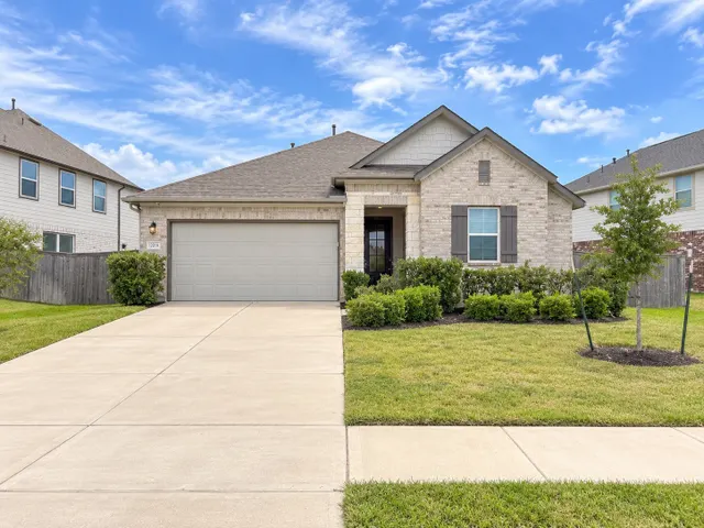 Popular Dellrose Sec 15 Real Estate