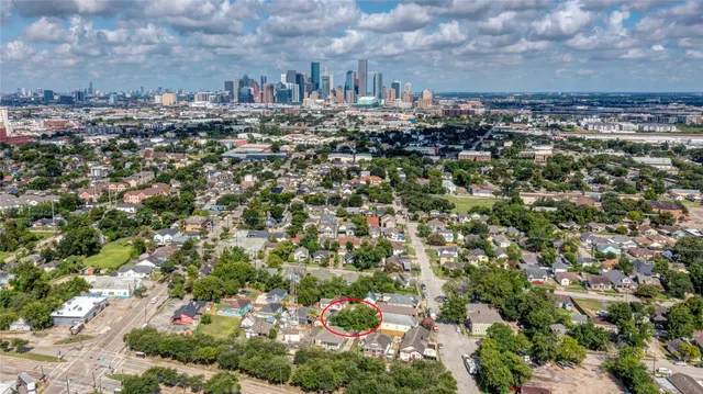 Popular SM Williams Real Estate
