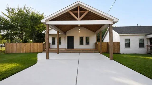 Popular Rincon Ests Real Estate