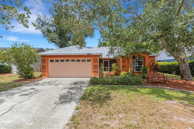 Cheap BRADEN RIVER LAKES Real Estate