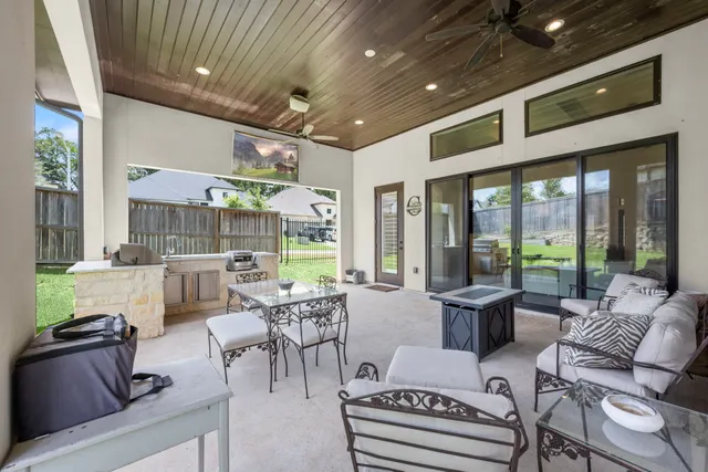 Popular Teaswood Ave Real Estate